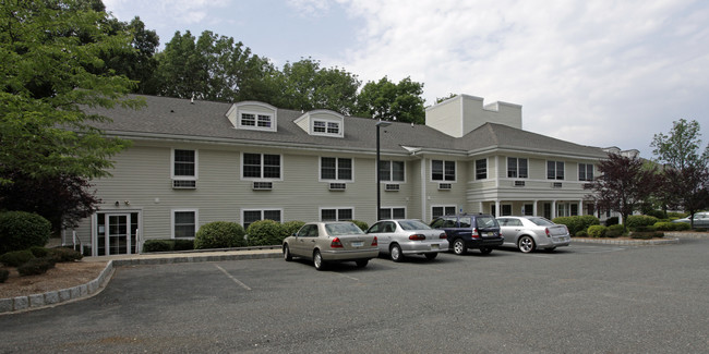 Seasons At Sparta in Sparta, NJ - Foto de edificio - Building Photo