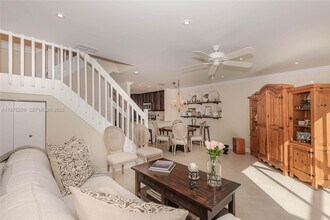 597 NW 208th Dr in Pembroke Pines, FL - Building Photo - Building Photo