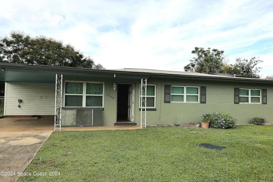 2740 Donna Dr, Unit 2201 in Titusville, FL - Building Photo