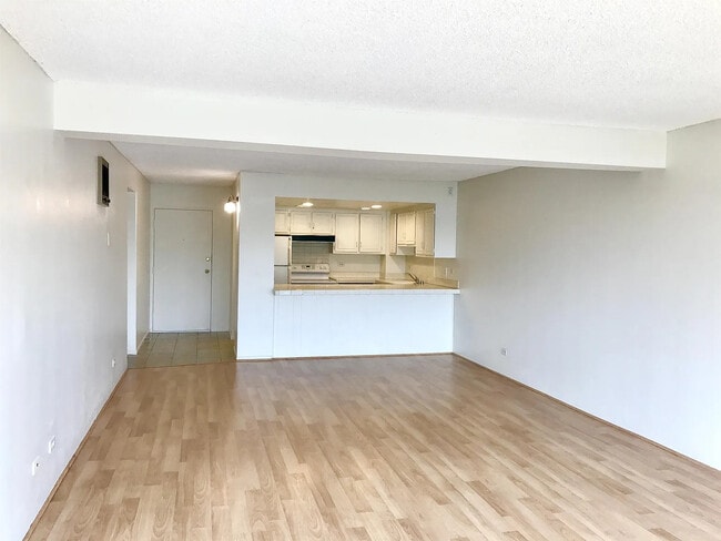property at 4944 Cass St