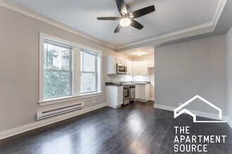 640 W Wrightwood Ave, Unit 109 in Chicago, IL - Foto de edificio - Building Photo