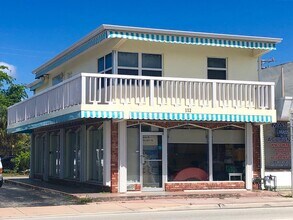 112 S Federal Hwy, Unit Trendy 2-1 Walk to Beach in Pompano Beach, FL - Foto de edificio - Building Photo
