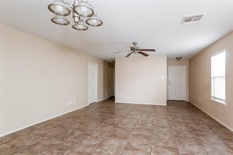 7322 Enchanted Creek Dr in Cypress, TX - Building Photo - Building Photo