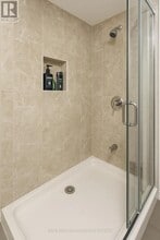 95 Porchester Dr in Toronto, ON - Building Photo - Building Photo