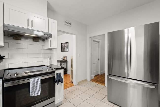 102 Montclair Ave in Quincy, MA - Building Photo - Building Photo