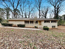 1628 Old Conyers Rd in Stockbridge, GA - Building Photo