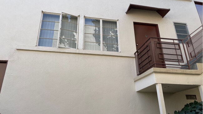 Westwood Apartments, Inc in Los Angeles, CA - Building Photo - Building Photo