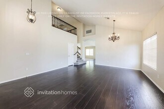 7447 W Trails Dr in Glendale, AZ - Building Photo - Building Photo