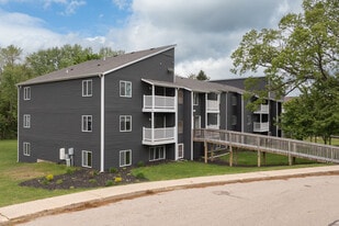 Leonard East Apartments in Grand Rapids, MI - Building Photo