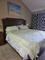 590 Dee Ct in Redding, CA - Building Photo