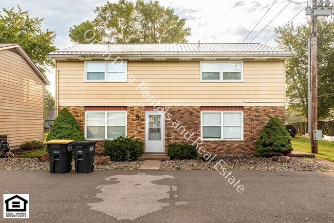 property at 922 East Ave