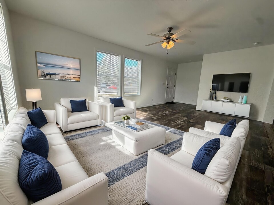 12491 St Andrew Ct in Romeo, MI - Building Photo