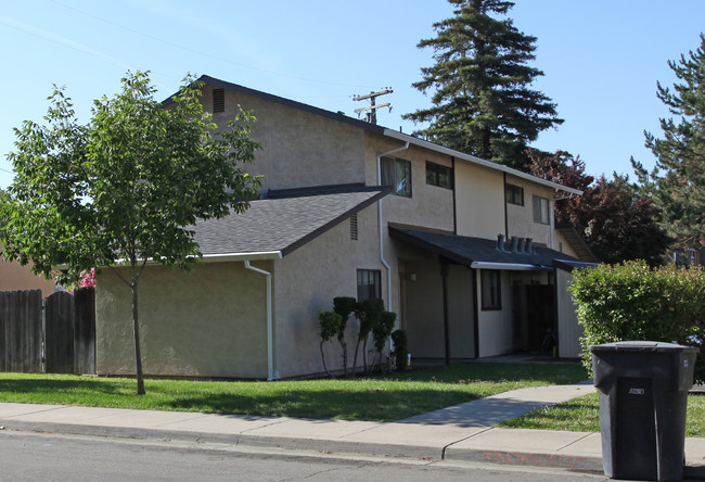 146 Corson Ave in Modesto, CA - Building Photo - Building Photo