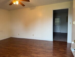 210 S Walnut St in Atlanta, IN - Building Photo - Building Photo