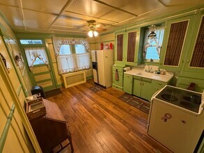 409 E Mahanoy St in Mahanoy City, PA - Building Photo - Building Photo