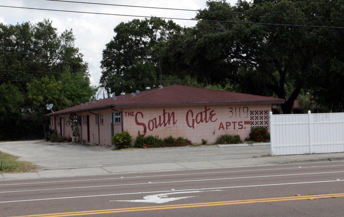 South Gate Apartments in Sarasota, FL - Building Photo