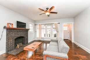 2158 N Pennsylvania St in Indianapolis, IN - Building Photo