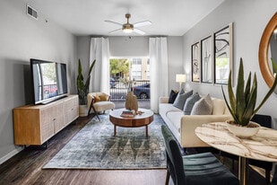 Solaire in Albuquerque, NM - Building Photo