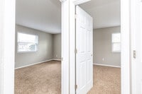 317 Shady Ln Dr photo'