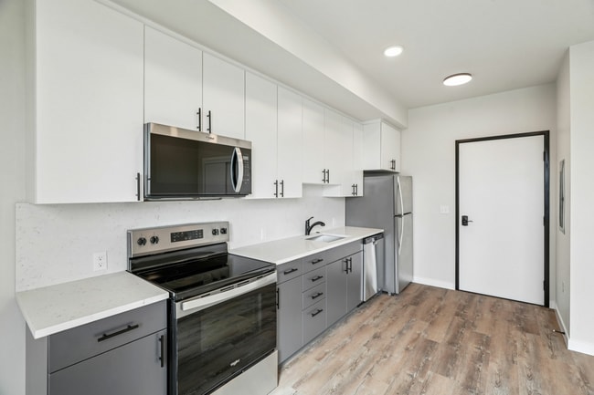 Cartwright Apartments in Salem, OR - Foto de edificio - Building Photo