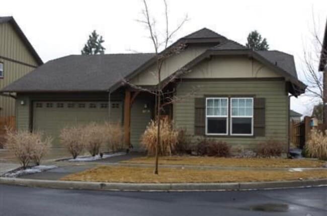 property at 61721 Darla Pl