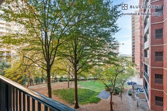 1200 N Veitch St, Unit GO FL4-ID1183 in Arlington, VA - Foto de edificio - Building Photo
