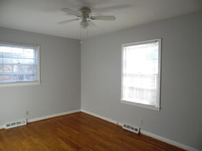2103 Georgian Way in Lexington, KY - Building Photo - Building Photo