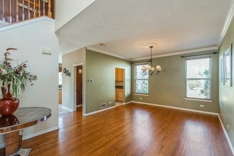 7 Lake Plumleigh Ct in Algonquin, IL - Building Photo - Building Photo