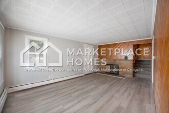 8220 Jackson Ave in Warren, MI - Building Photo - Building Photo