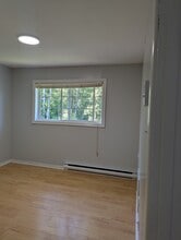 956 Meadow Ave in Bathurst, NB - Building Photo - Building Photo