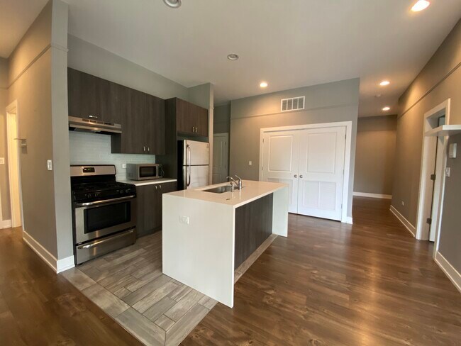 property at 5911 N Northwest Hwy