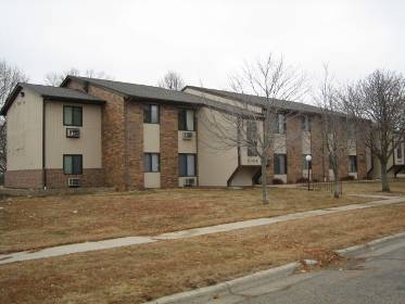 Arapahoe Village in Spirit Lake, IA - Foto de edificio