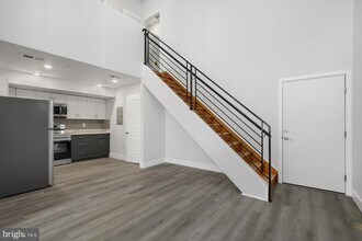 800 Callowhill St-Unit -10-4 in Philadelphia, PA - Building Photo - Building Photo