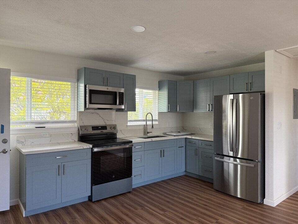 3317 Catherine St in Honolulu, HI - Building Photo