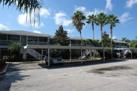 Heron Cove in Englewood, FL - Foto de edificio - Building Photo