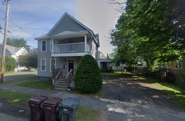 12 Morris St in Westfield, MA - Building Photo - Building Photo