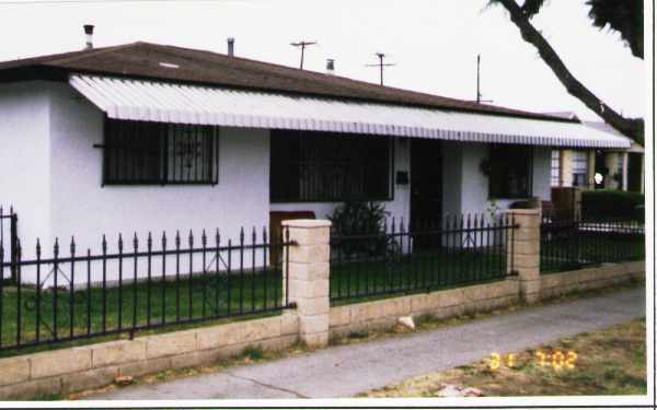 7508-7512 Jaboneria Rd in Bell Gardens, CA - Building Photo