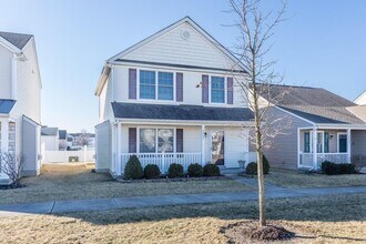 5975 Pennington Creek Dr in Dublin, OH - Building Photo - Building Photo