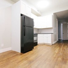 787 Hart St in Brooklyn, NY - Building Photo - Interior Photo