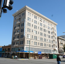 The Harrison Hotel Apartments in Oakland, CA - Foto de edificio - Building Photo