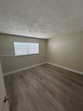 5820 NW 17th Pl-Unit -303 in Sunrise, FL - Building Photo - Building Photo