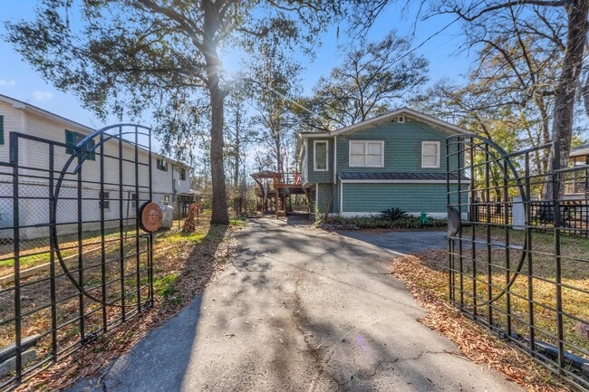 property at 1029 French Quarter Creek Rd