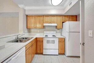 15155 Michelangelo Blvd, Unit 306 in Delray Beach, FL - Building Photo