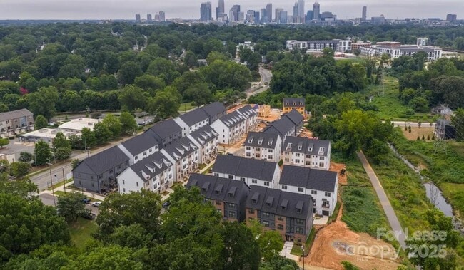 709 Yellowstone Dr in Charlotte, NC - Building Photo - Building Photo