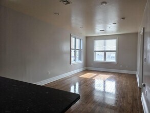 1000 West St in Union City, NJ - Building Photo - Building Photo