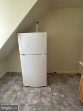 6036 Edmondson Ave in Catonsville, MD - Foto de edificio - Building Photo