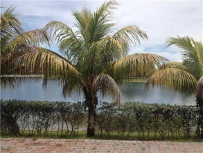 22032 SW 95th Pl in Cutler Bay, FL - Building Photo - Building Photo