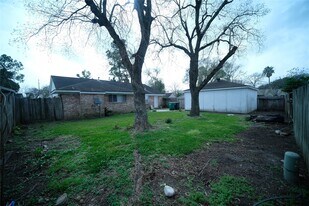 12618 Bexley Dr in Houston, TX - Building Photo