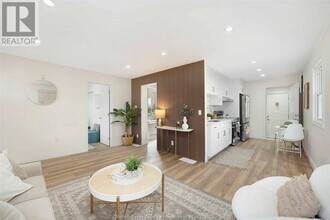 877 Louis Av in Windsor, ON - Building Photo - Building Photo