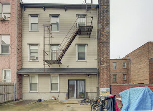 55 Herbert St in Brooklyn, NY - Building Photo - Building Photo